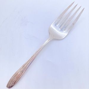 WM Rogers International Silver Serving Fork ~8” Floral Design